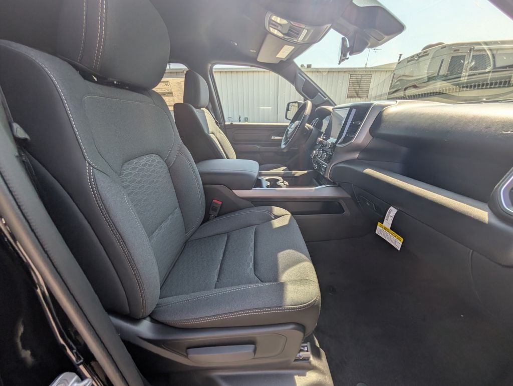 2026 RAM Ram 1500 RAM 1500 EXPRESS QUAD CAB 4X4 6'4' BOX