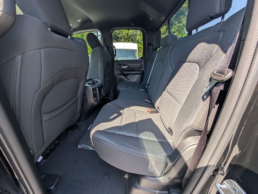 2026 RAM Ram 1500 RAM 1500 EXPRESS QUAD CAB 4X4 6'4' BOX