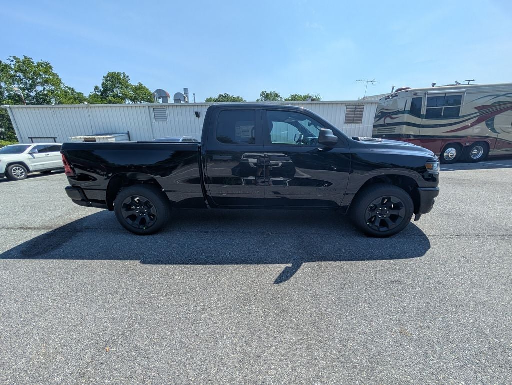 2026 RAM Ram 1500 RAM 1500 EXPRESS QUAD CAB 4X4 6'4' BOX
