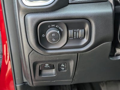 2025 RAM 1500 Big Horn Crew Cab 4x4 5'7' Box