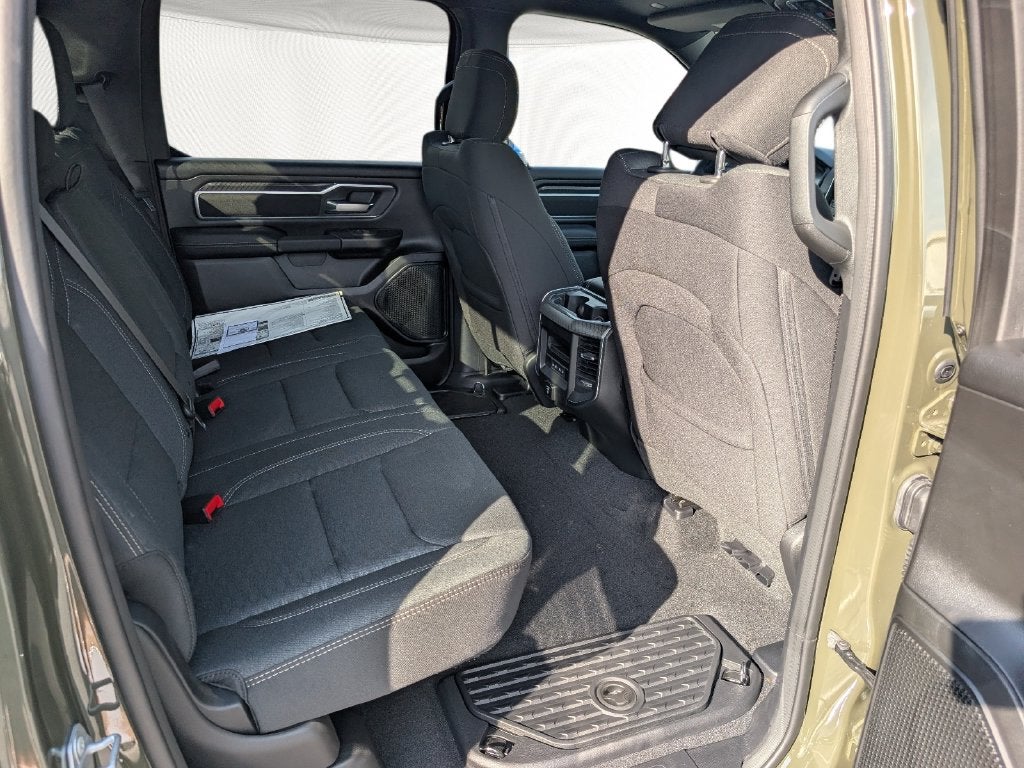 2027 RAM Ram 1500 RAM 1500 BIG HORN CREW CAB 4X4 5'7' BOX
