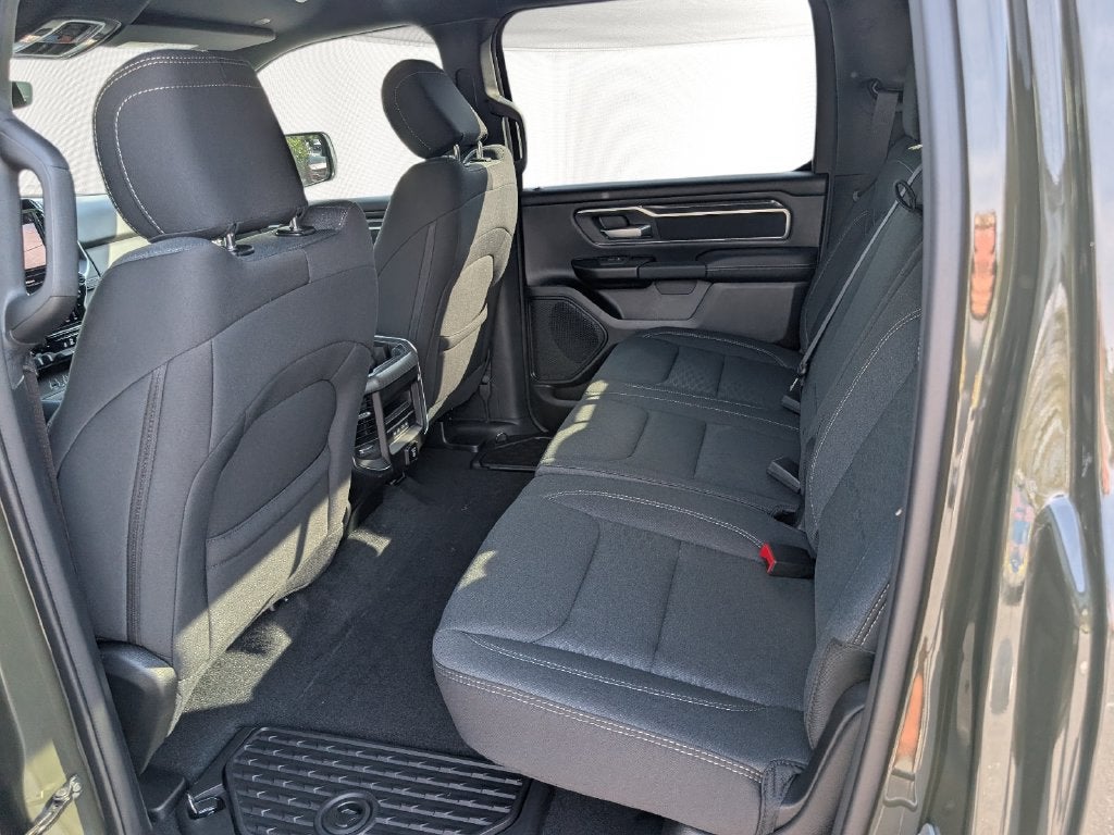 2027 RAM Ram 1500 RAM 1500 BIG HORN CREW CAB 4X4 5'7' BOX