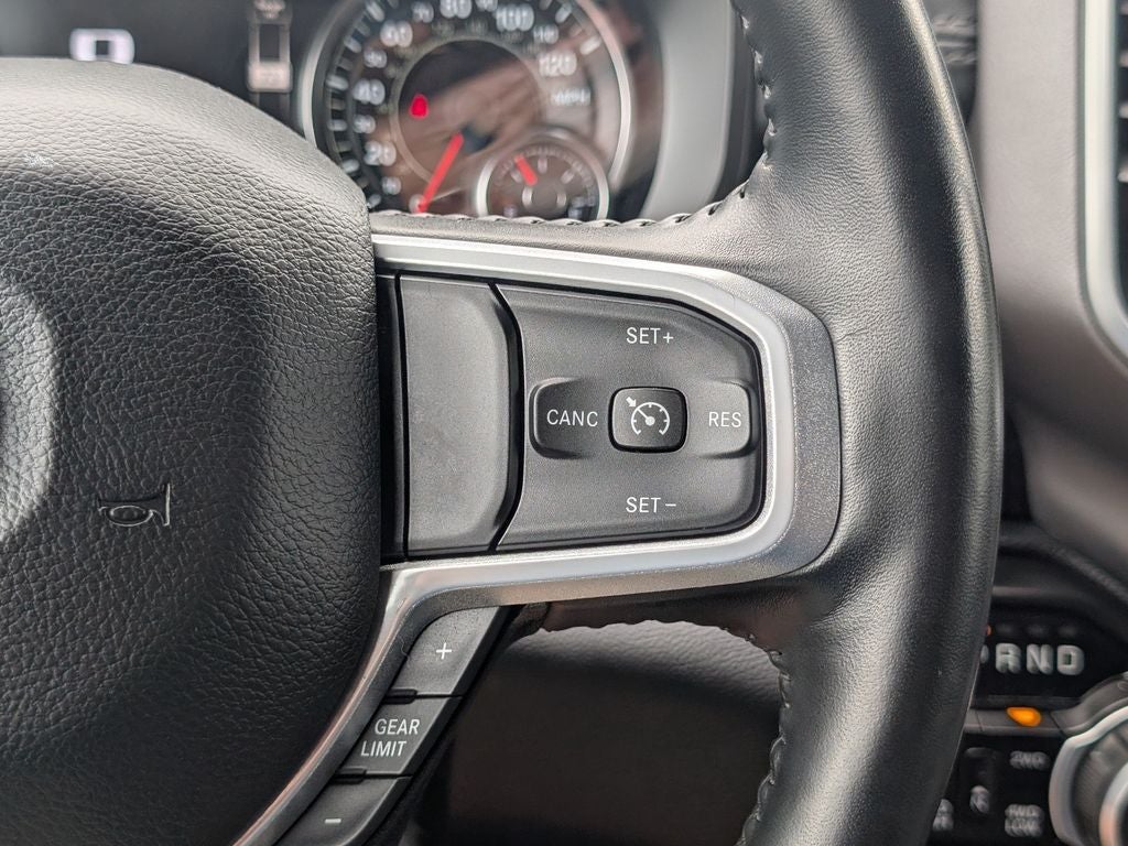 2022 RAM 1500 Big Horn Crew Cab 4x4 5'7' Box