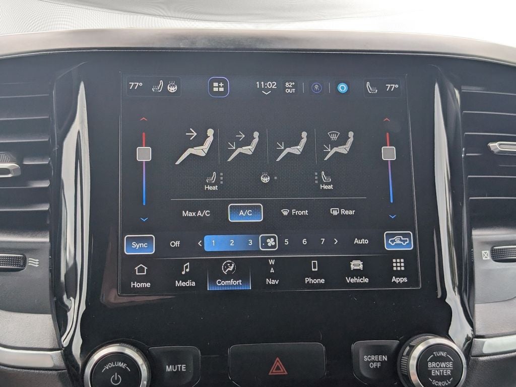 2022 RAM 1500 Big Horn Crew Cab 4x4 5'7' Box