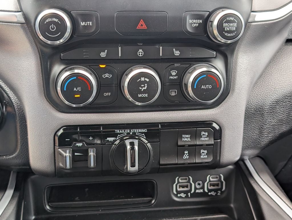 2023 RAM 1500 Big Horn Crew Cab 4x4 5'7' Box