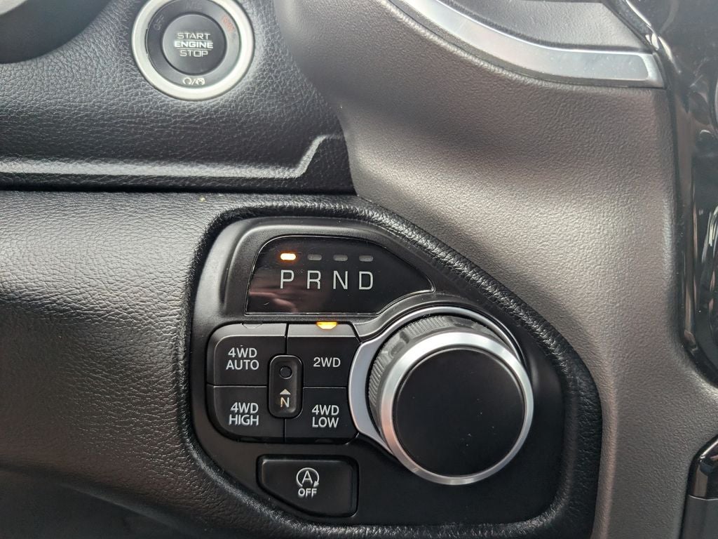 2022 RAM 1500 Big Horn Crew Cab 4x4 5'7' Box