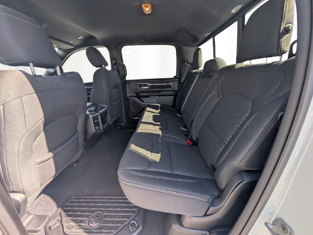 2026 RAM 1500 Big Horn Crew Cab 4x4 5'7' Box