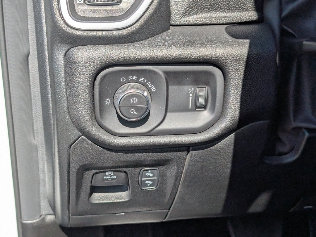 2026 RAM 1500 Big Horn Crew Cab 4x4 5'7' Box