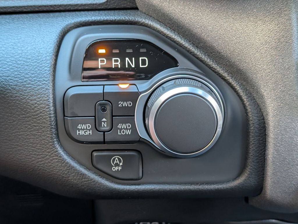 2026 RAM Ram 1500 RAM 1500 TRADESMAN CREW CAB 4X4 5'7' BOX