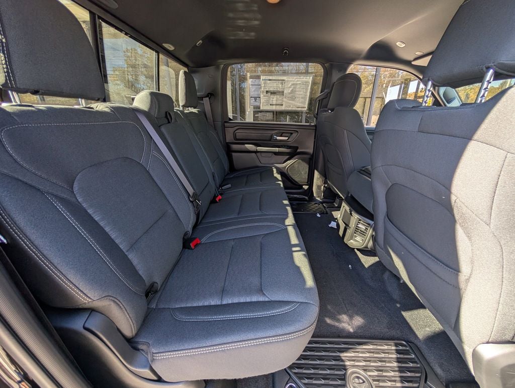 2026 RAM Ram 1500 RAM 1500 TRADESMAN CREW CAB 4X4 5'7' BOX