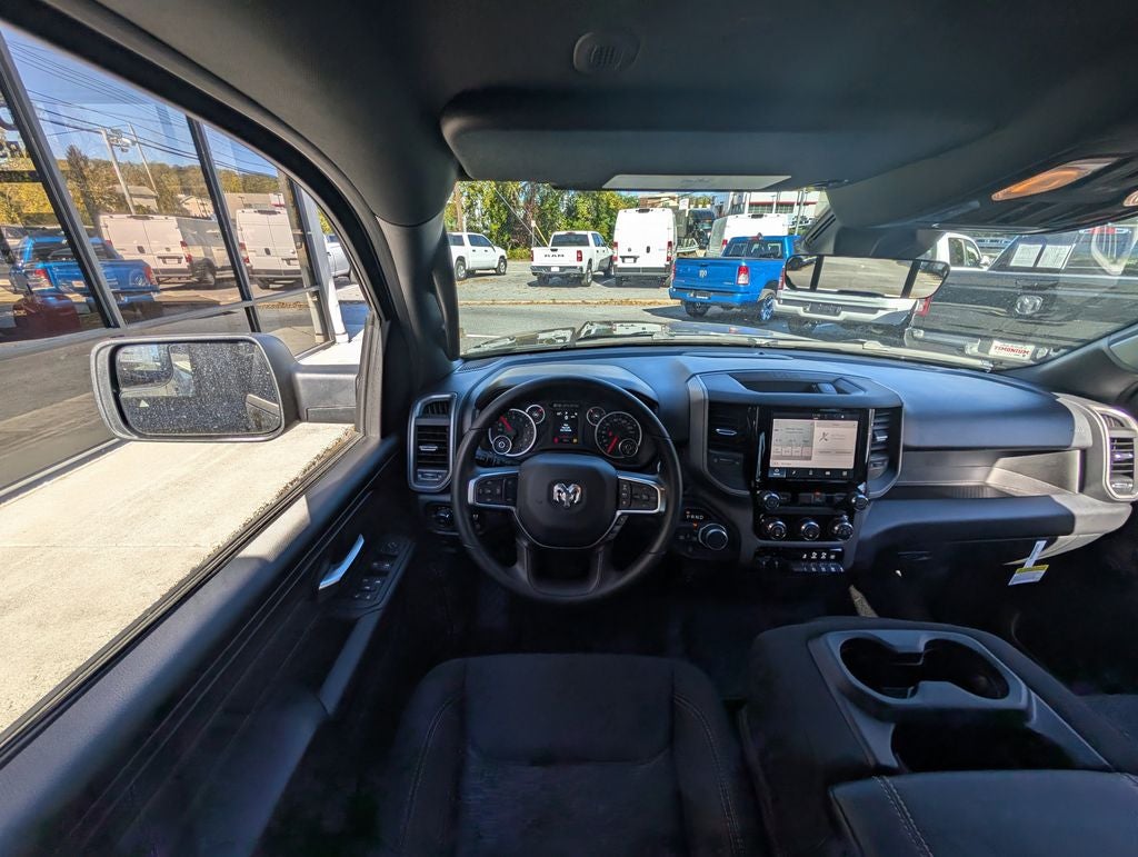 2026 RAM Ram 1500 RAM 1500 TRADESMAN CREW CAB 4X4 5'7' BOX