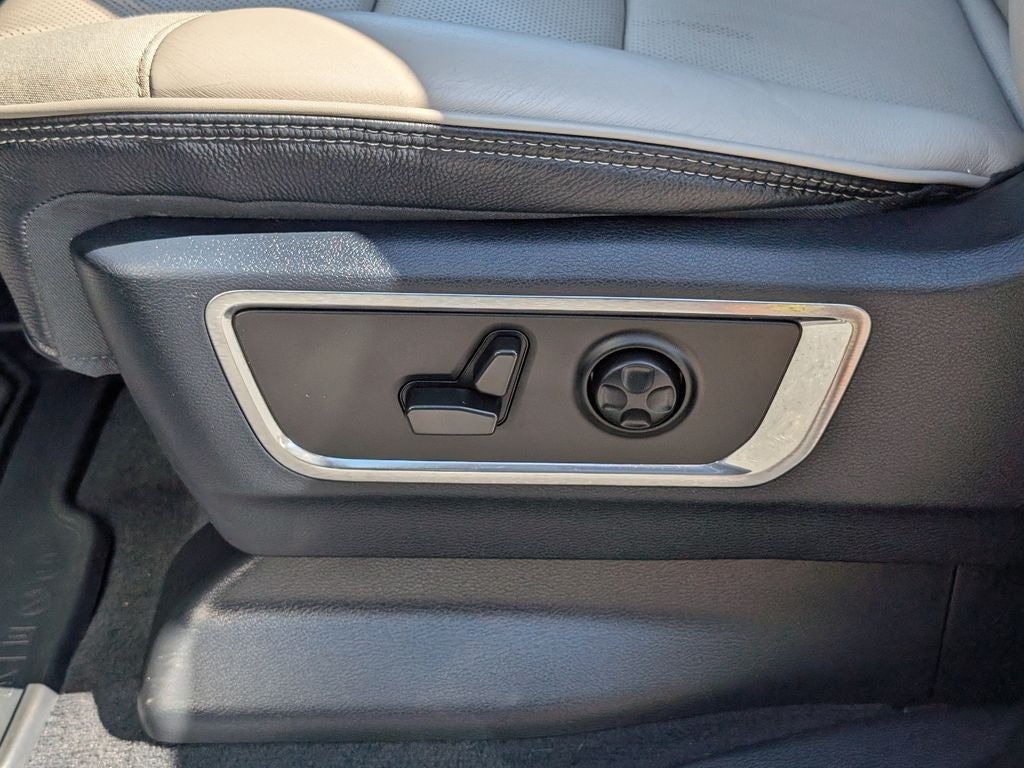 2022 RAM 1500 Limited Crew Cab 4x4 5'7' Box