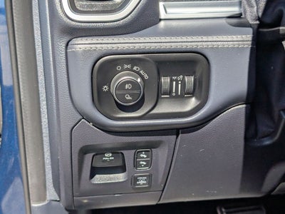 2022 RAM 1500 Limited Crew Cab 4x4 5'7' Box