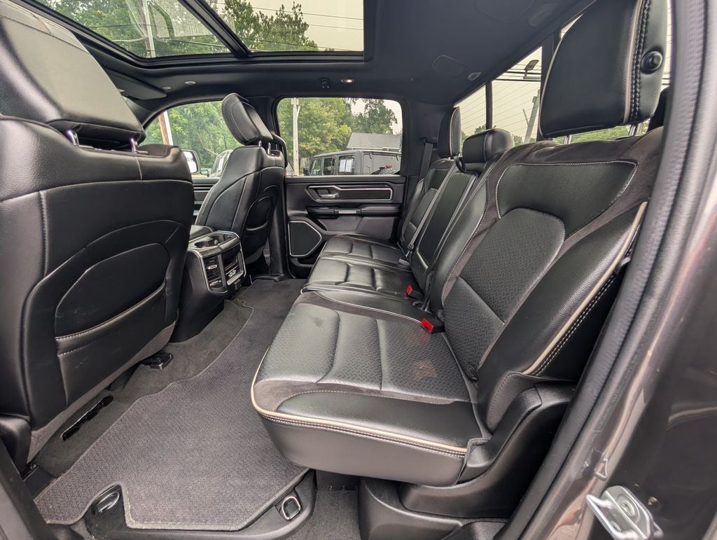 2023 RAM 1500 Laramie Crew Cab 4x4 5'7' Box