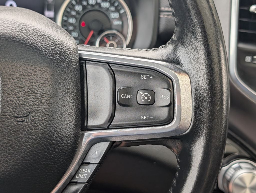 2023 RAM 1500 Laramie Crew Cab 4x4 5'7' Box