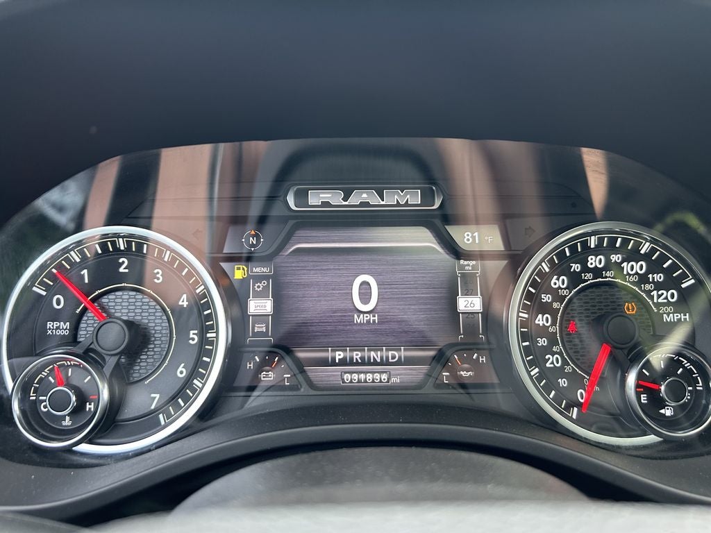 2023 RAM 1500 Laramie Crew Cab 4x4 5'7' Box