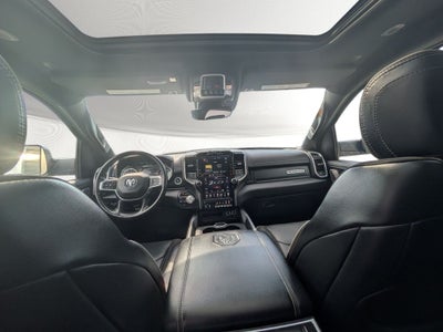 2020 RAM 1500 Laramie Crew Cab 4x4 5'7' Box