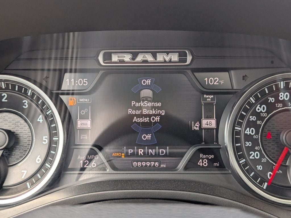 2020 RAM 1500 Laramie Crew Cab 4x4 5'7' Box