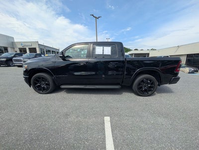 2022 RAM 1500 Laramie Crew Cab 4x4 5'7' Box