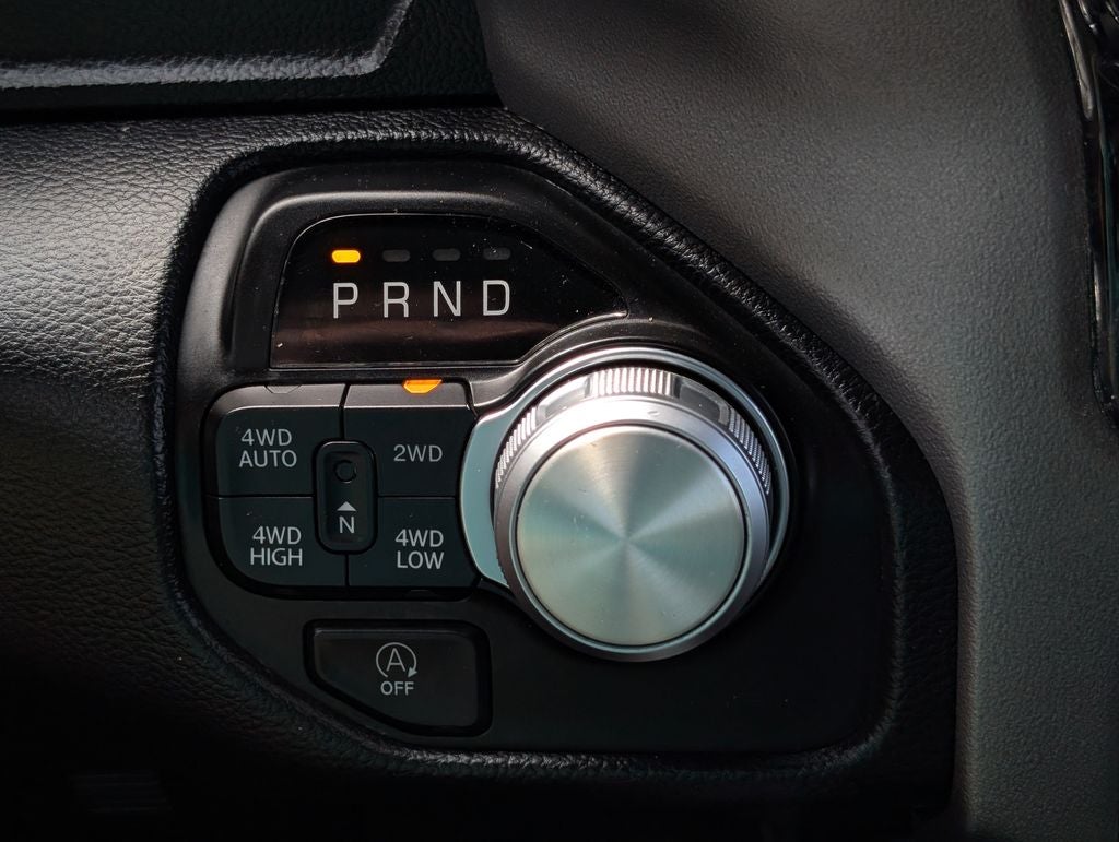 2022 RAM 1500 Laramie Crew Cab 4x4 5'7' Box