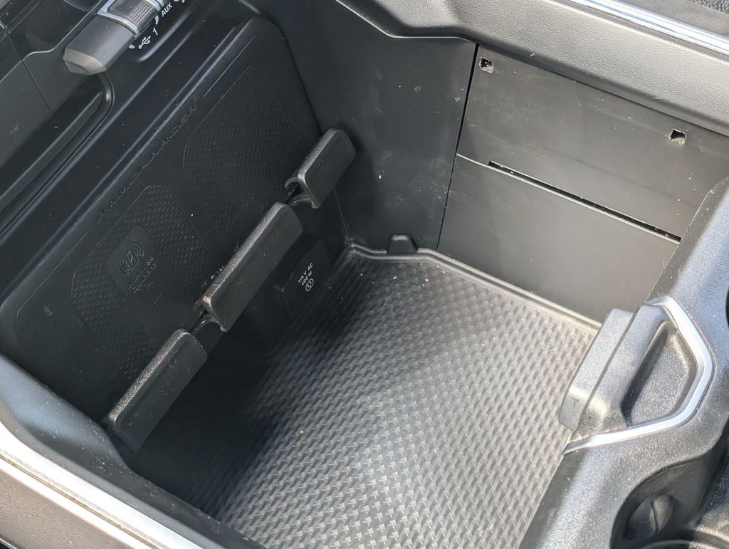 2022 RAM 1500 Laramie Crew Cab 4x4 5'7' Box