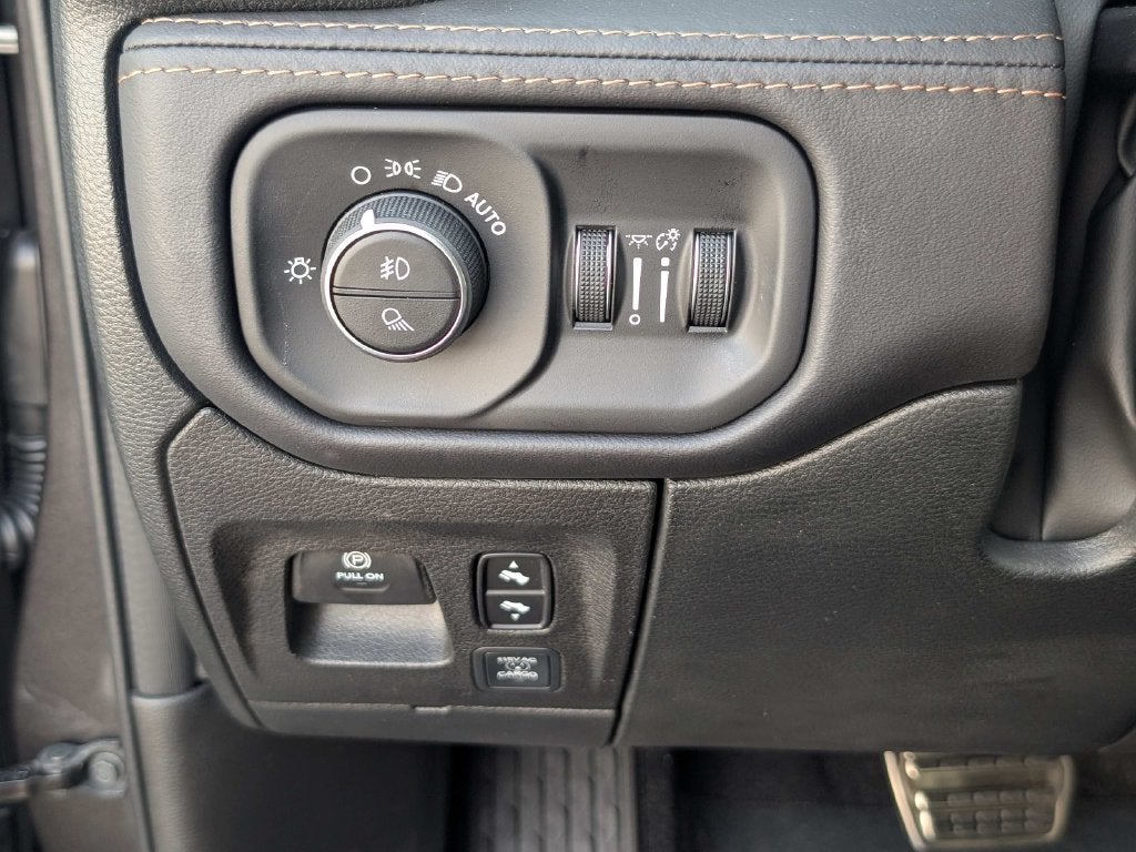 2027 RAM Ram 1500 RAM 1500 TUNGSTEN CREW CAB 4X4 5'7' BOX
