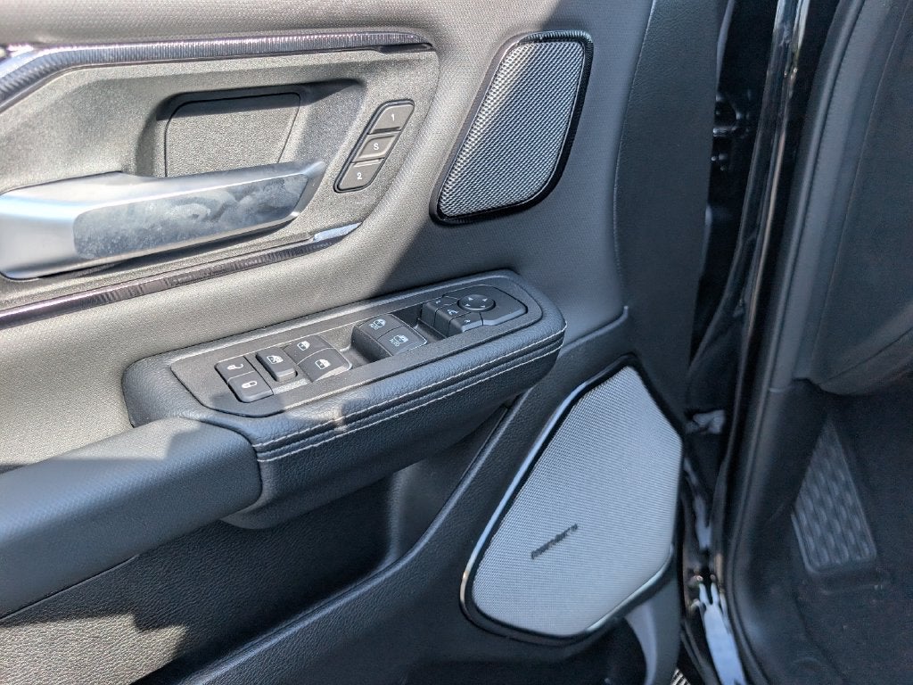 2027 RAM Ram 1500 RAM 1500 REBEL CREW CAB 4X4 5'7' BOX
