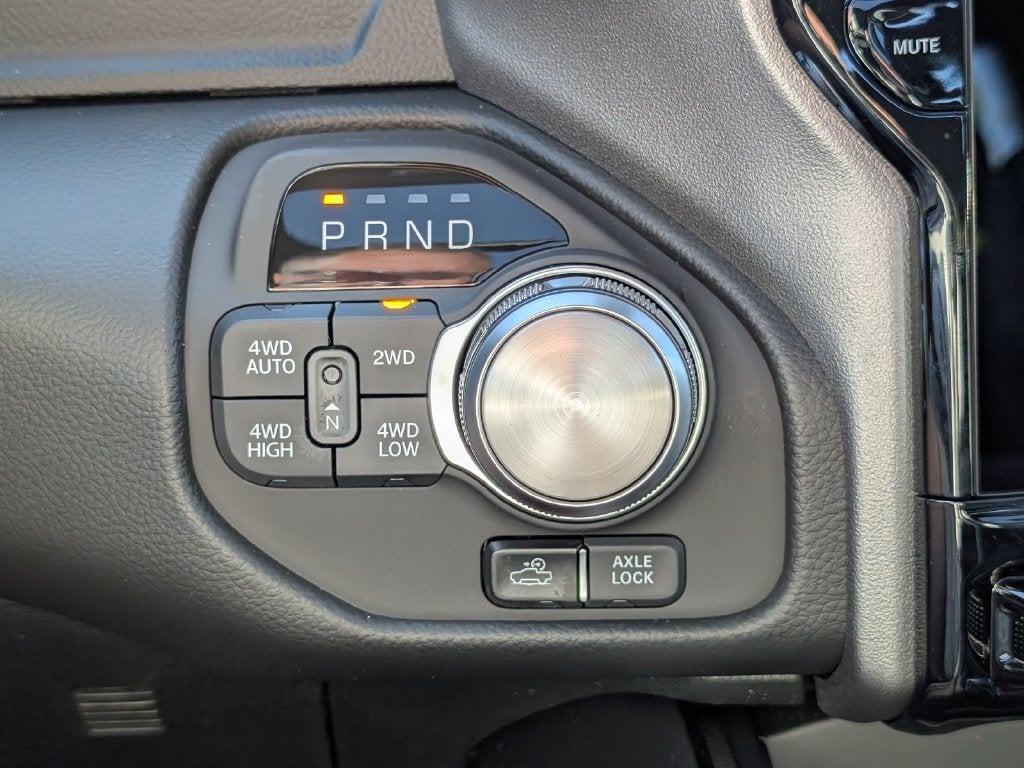 2027 RAM Ram 1500 RAM 1500 REBEL CREW CAB 4X4 5'7' BOX