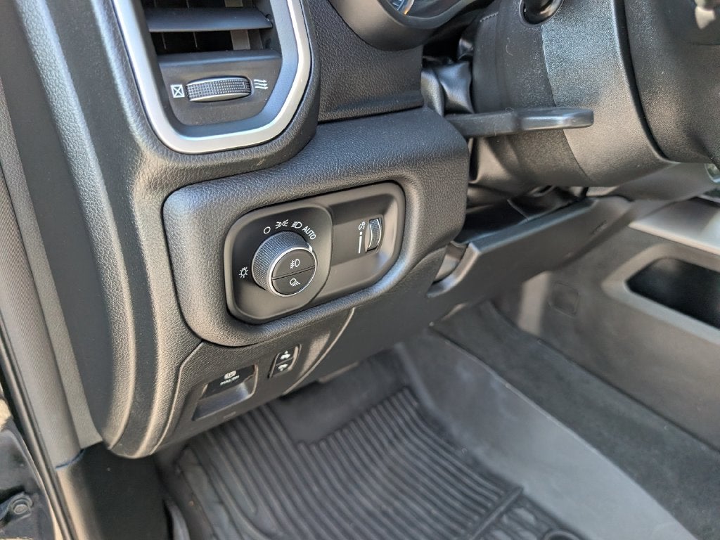 2024 RAM 1500 Big Horn Crew Cab 4x4 6'4' Box