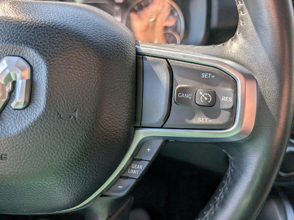 2024 RAM 1500 Big Horn Crew Cab 4x4 6'4' Box
