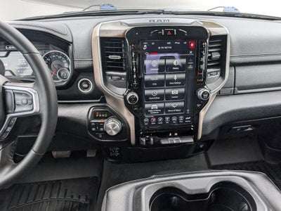 2021 RAM 1500 Laramie Crew Cab 4x4 6'4' Box