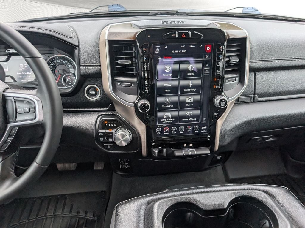 2021 RAM 1500 Laramie Crew Cab 4x4 6'4' Box