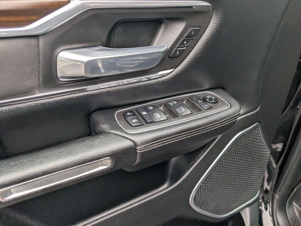2021 RAM 1500 Laramie Crew Cab 4x4 6'4' Box