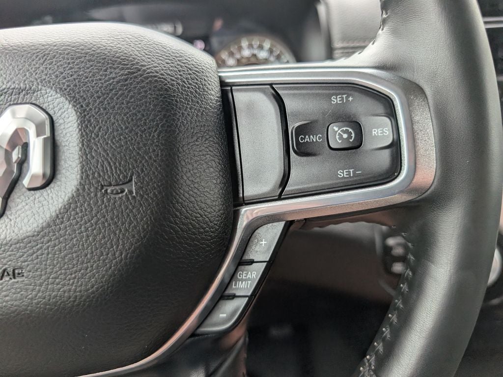 2021 RAM 1500 Laramie Crew Cab 4x4 6'4' Box