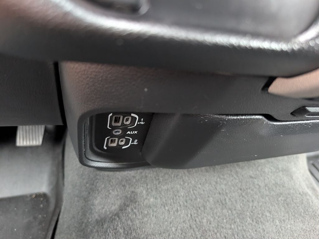 2021 RAM 1500 Laramie Crew Cab 4x4 6'4' Box