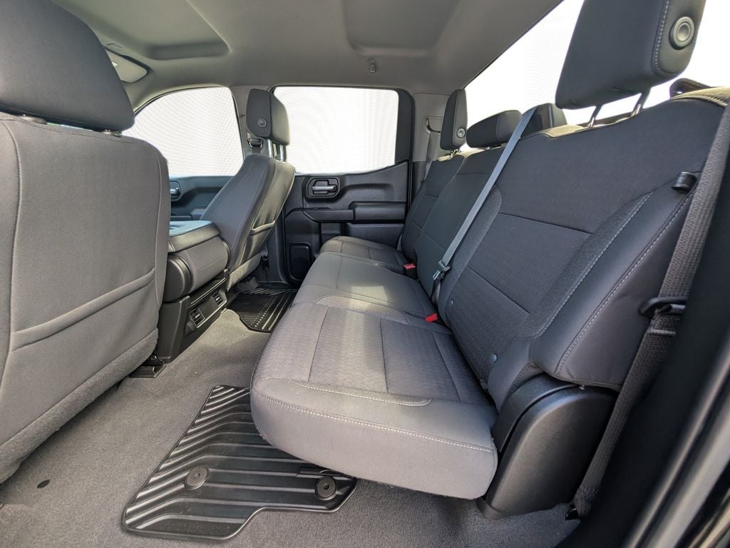 2022 Chevrolet Silverado 1500 4WD Crew Cab Short Bed Custom