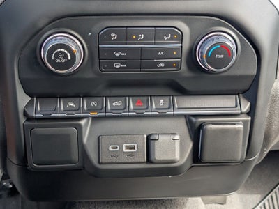 2022 Chevrolet Silverado 1500 4WD Crew Cab Short Bed Custom