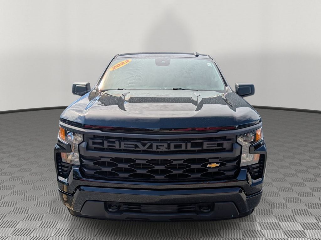 2022 Chevrolet Silverado 1500 4WD Crew Cab Short Bed Custom