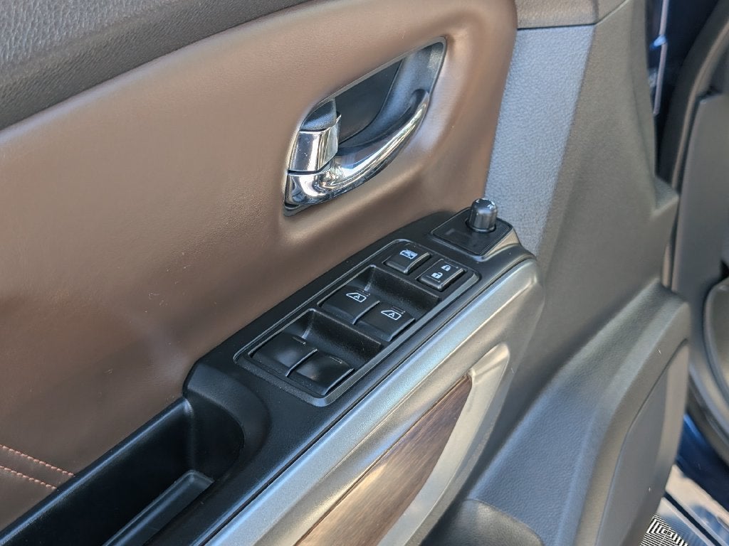 2018 Nissan TITAN XD Platinum Reserve Diesel