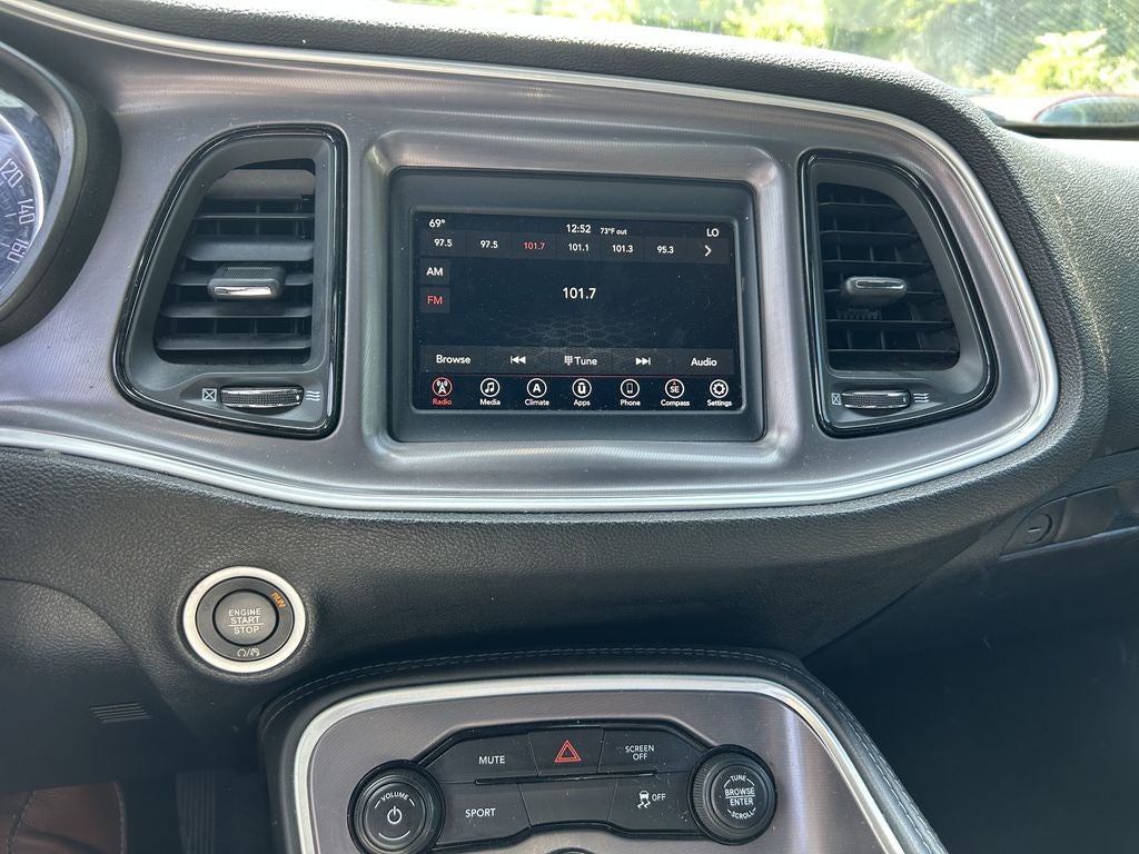 2019 Dodge Challenger SXT