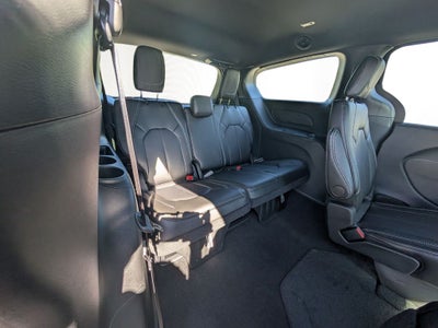 2027 Chrysler Pacifica PACIFICA SELECT