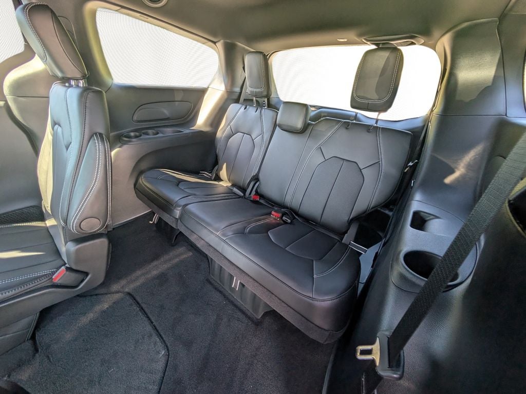 2027 Chrysler Pacifica PACIFICA SELECT