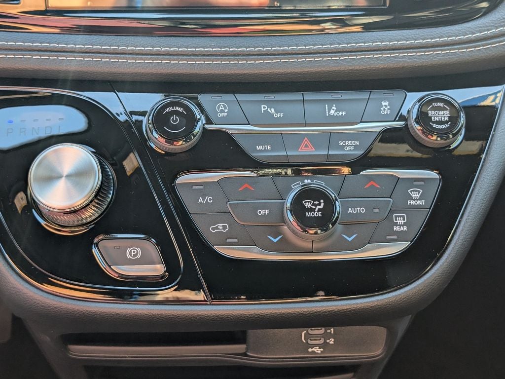 2027 Chrysler Pacifica PACIFICA SELECT