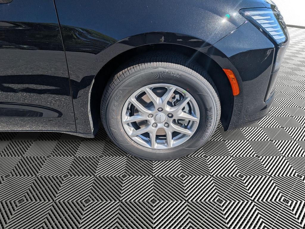 2027 Chrysler Pacifica PACIFICA SELECT