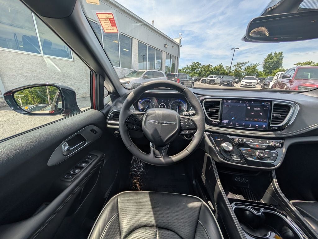 2025 Chrysler Pacifica Limited