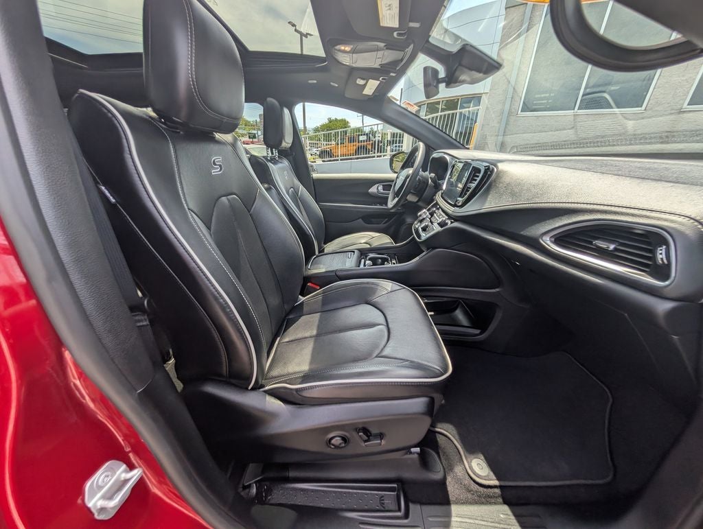 2025 Chrysler Pacifica Limited