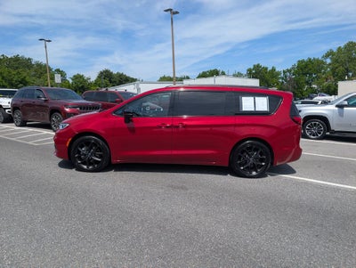 2025 Chrysler Pacifica Limited