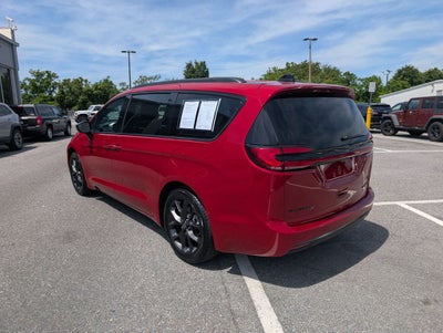 2025 Chrysler Pacifica Limited