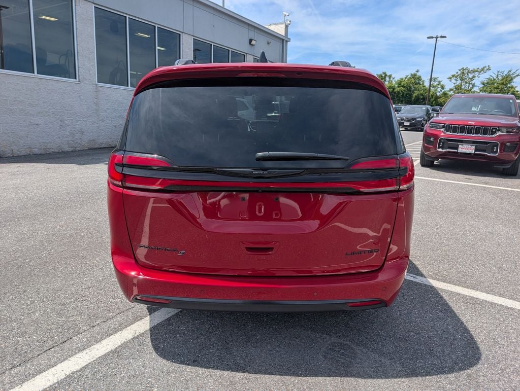 2025 Chrysler Pacifica Limited