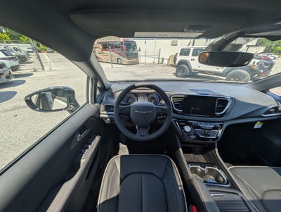 2027 Chrysler Pacifica PACIFICA LIMITED